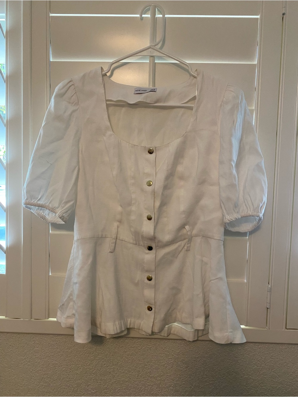 Nine West White Puff-Sleeve Button-Front Blouse